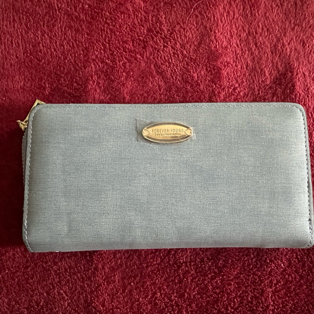 Forever Young wallet